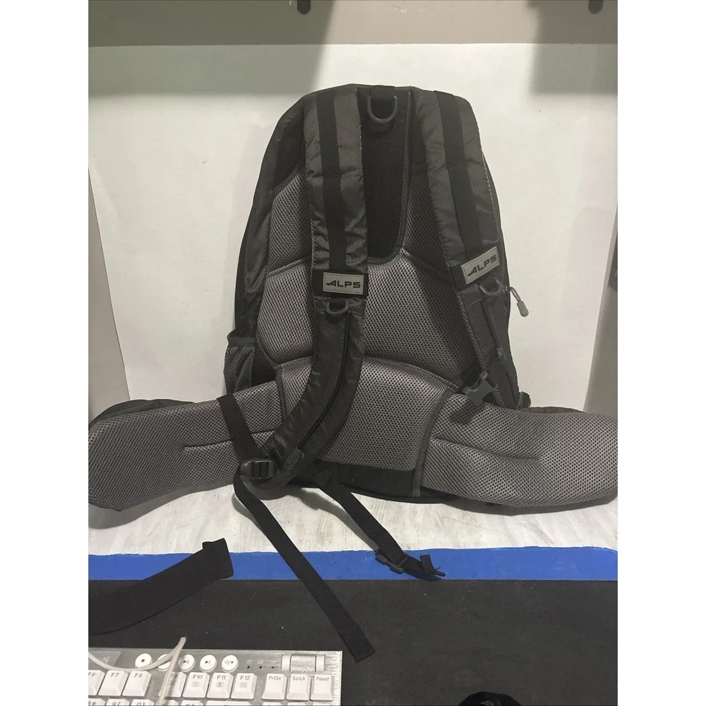 ALPS Mountaineering Gray Hiking Backpack Hip Belt Ready 18